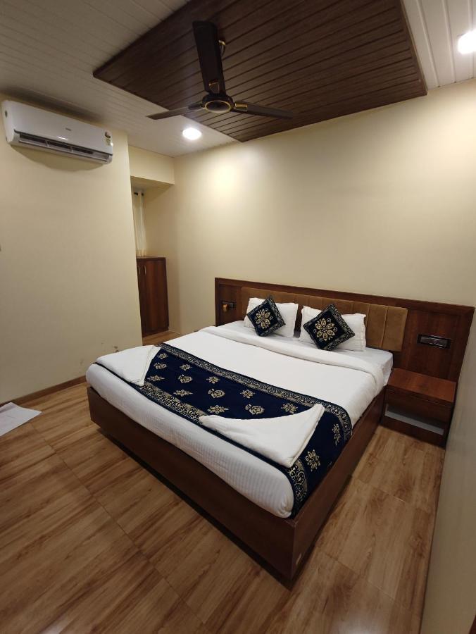 Hotel Starlit Navi Mumbai Extérieur photo