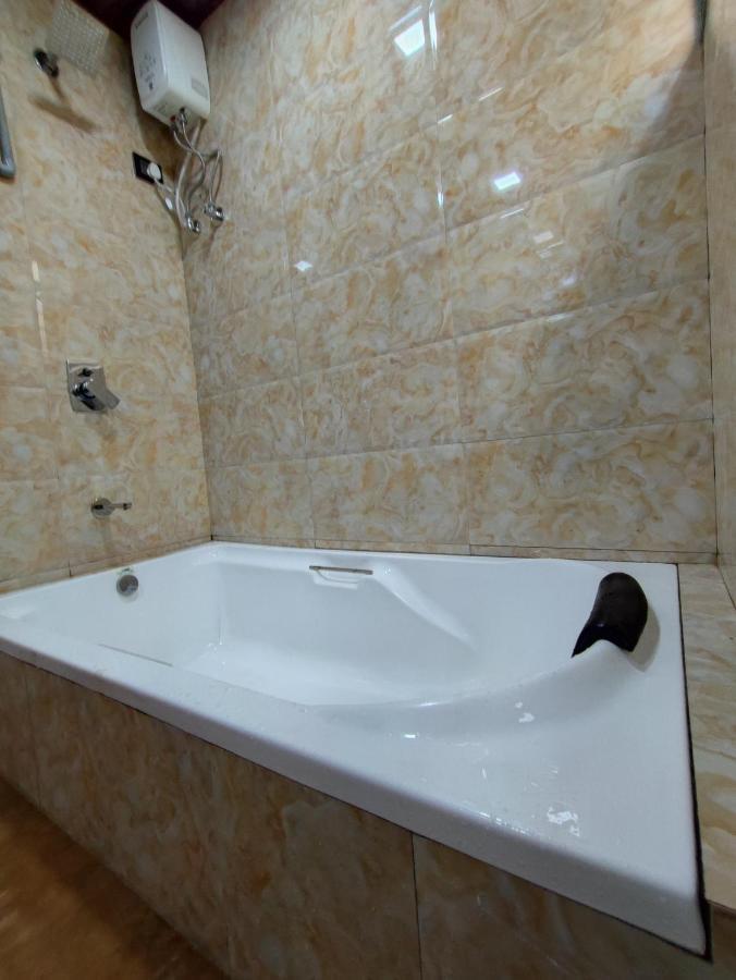 Hotel Starlit Navi Mumbai Extérieur photo