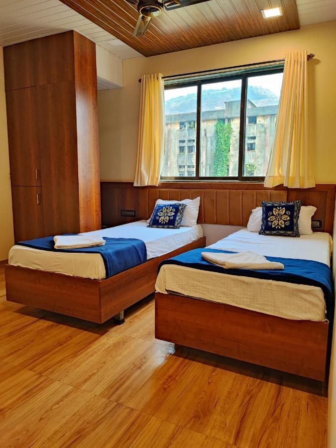 Hotel Starlit Navi Mumbai Extérieur photo