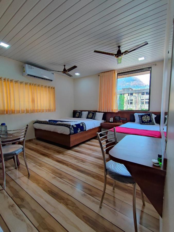 Hotel Starlit Navi Mumbai Extérieur photo